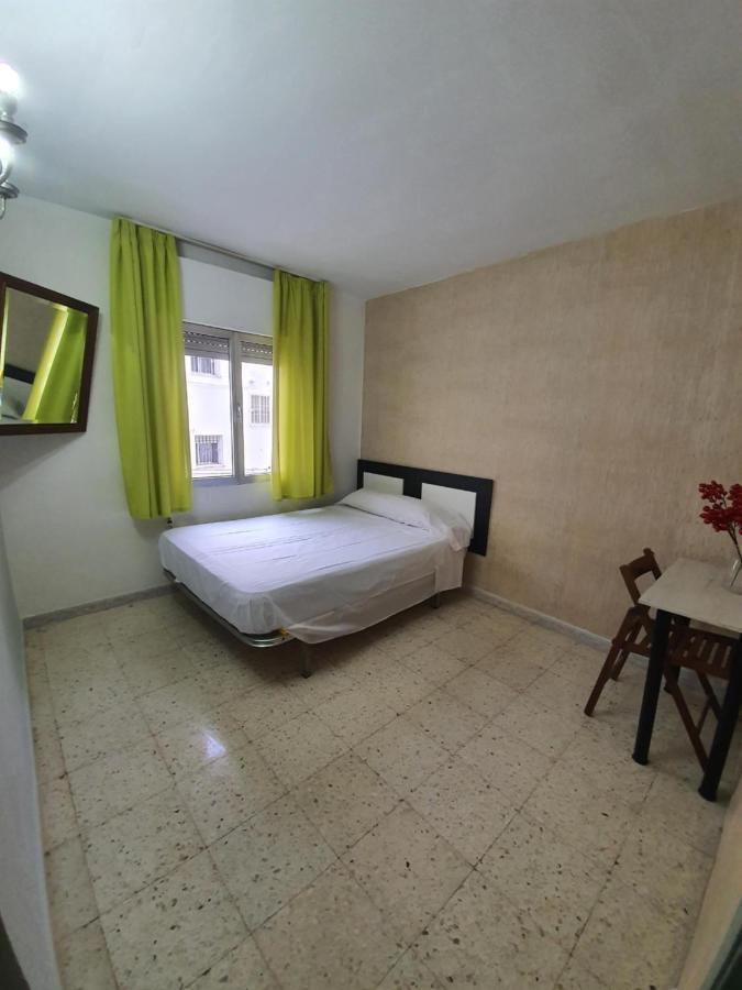 Апартаменты Amplio Apartamento En El Centro De Triana Севилья Экстерьер фото